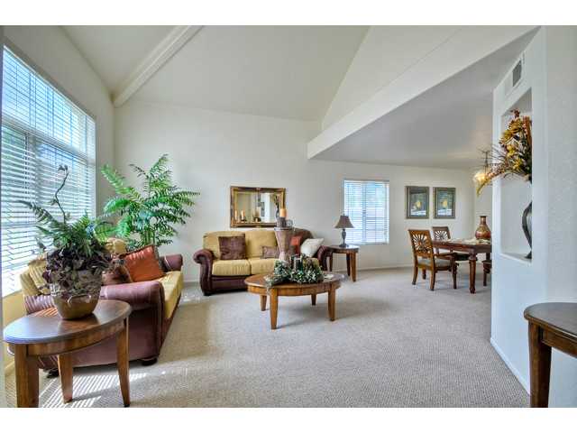 4294 Via Clemente, Oceanside, CA 92057 photo 2