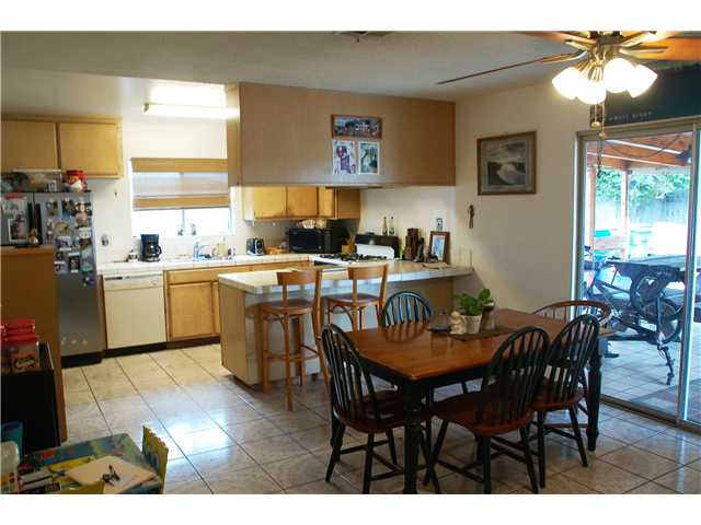 3925 Genine Dr, Oceanside, CA 92056 photo 2