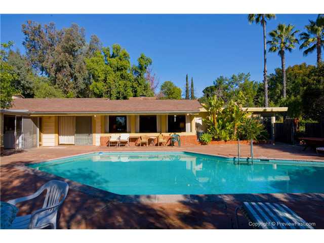4902 Crestland Dr, La Mesa, CA 91941 photo 1