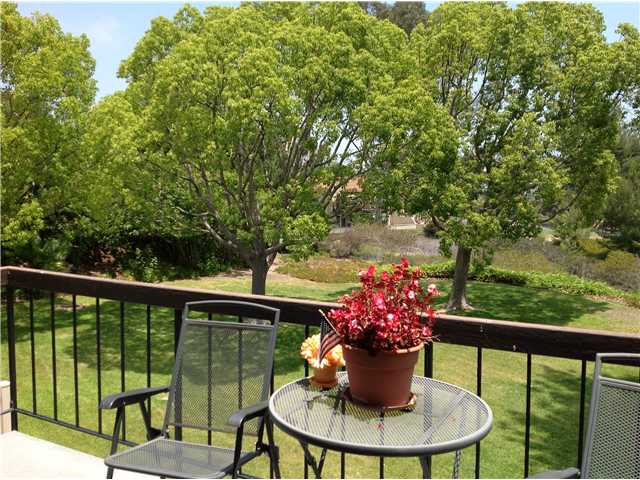1976 Fairlee Dr, Encinitas, CA 92024 photo 1