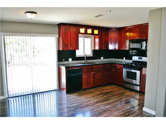 138 Lancer Ave, Oceanside, CA 92058 photo 3