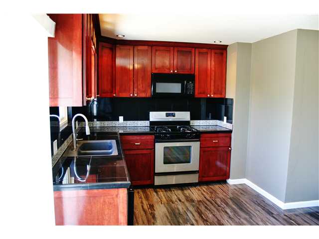 138 Lancer Ave, Oceanside, CA 92058 photo 2