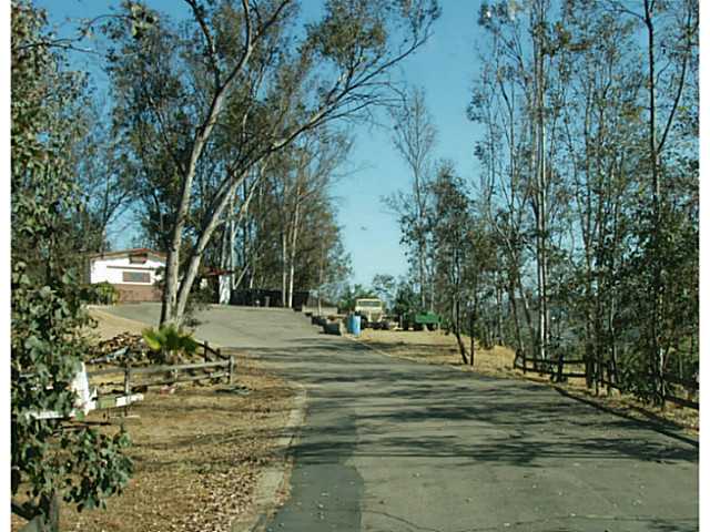 11965 Serena Rd, Lakeside, CA 92040 photo 3