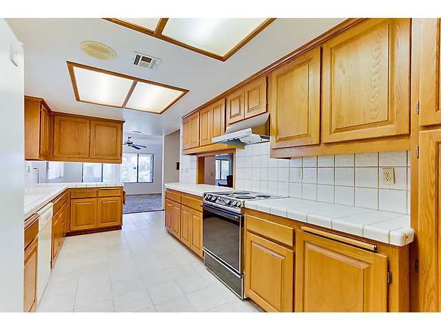 9140 Spice St, La Mesa, CA 91941 photo 15