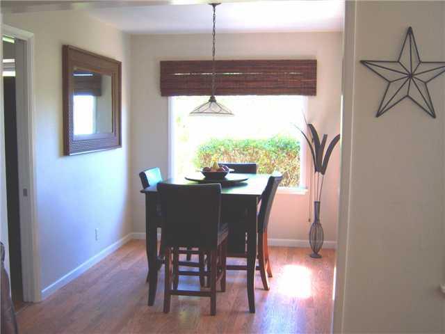 249 Almond St, Fallbrook, CA 92028 photo 3