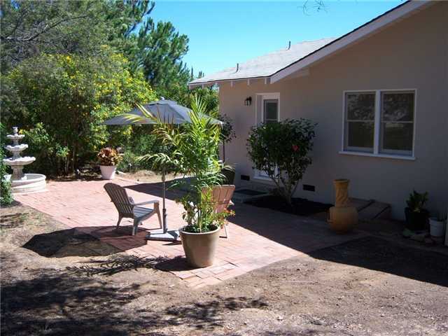 249 Almond St, Fallbrook, CA 92028 photo 7