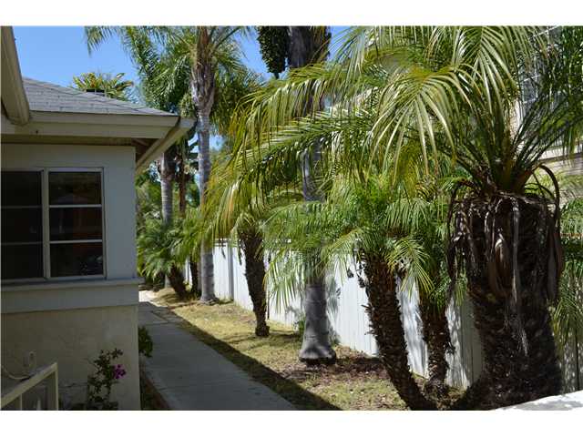 4264 Esperanza Way, Oceanside, CA 92056 photo 2