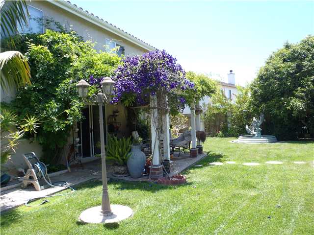 360 Shadow Tree Dr, Oceanside, CA 92058 photo 9
