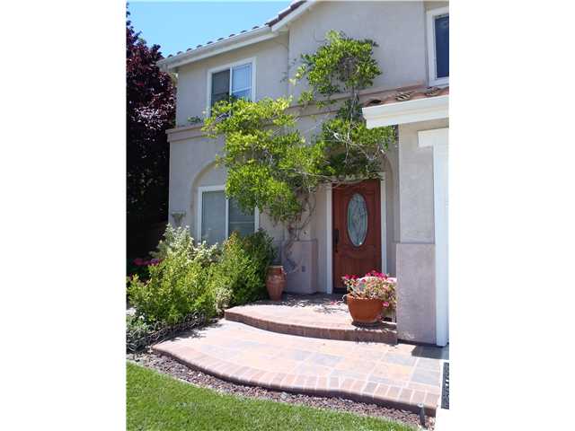 360 Shadow Tree Dr, Oceanside, CA 92058 photo 2