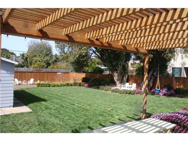 874 Arden Dr, Encinitas, CA 92024 photo 2