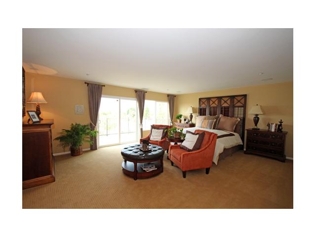 1205 Stratton Dr, Vista, CA 92083 photo 5