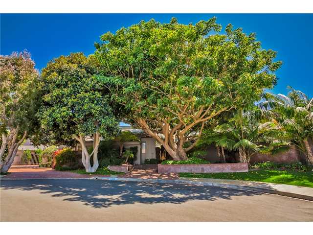 5410 Pacifica Dr, La Jolla, CA 92037 photo 2