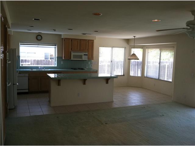 1905 Suncrest Ave, Oceanside, CA 92056 photo 3