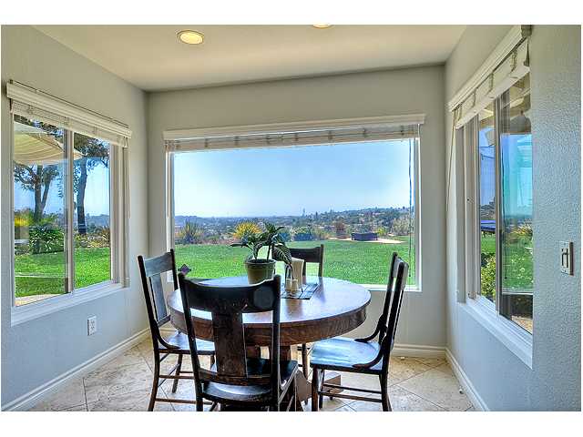 3345 Par Dr, Oceanside, CA 92056 photo 5