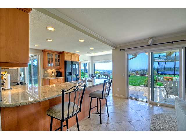 3345 Par Dr, Oceanside, CA 92056 photo 4