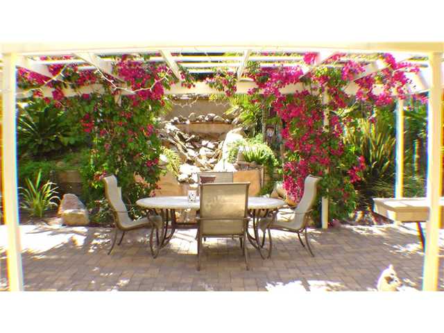 908 Crest Dr, Encinitas, CA 92024 photo 1