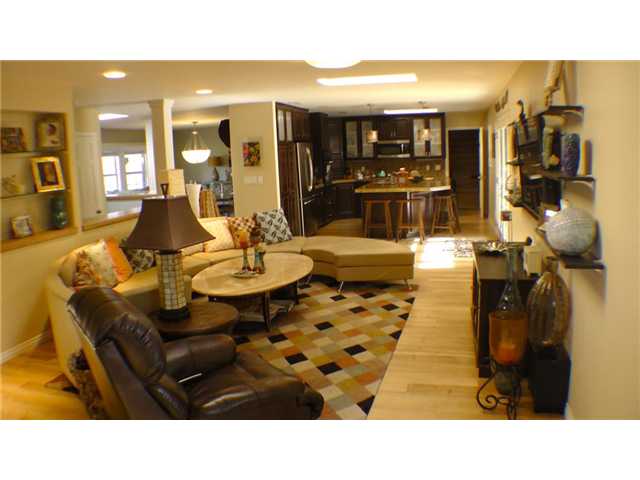 908 Crest Dr, Encinitas, CA 92024 photo 3