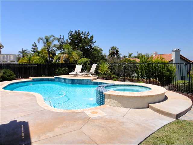 5041 Viewridge Way, Oceanside, CA 92056 photo 7