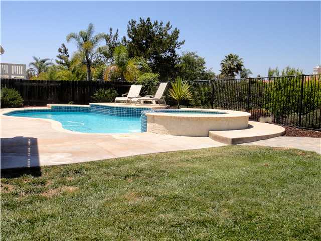 5041 Viewridge Way, Oceanside, CA 92056 photo 3