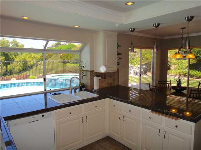 5041 Viewridge Way, Oceanside, CA 92056 photo 10