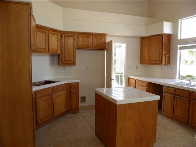 4918 Alameda Dr, Oceanside, CA 92056 photo 5