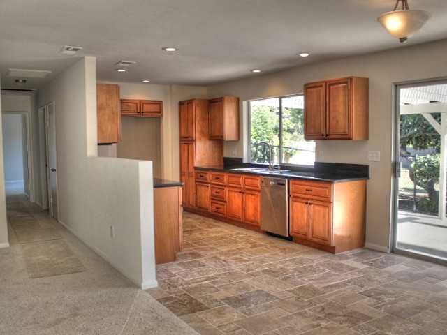 1040 Beverly Dr, Vista, CA 92084 photo 7
