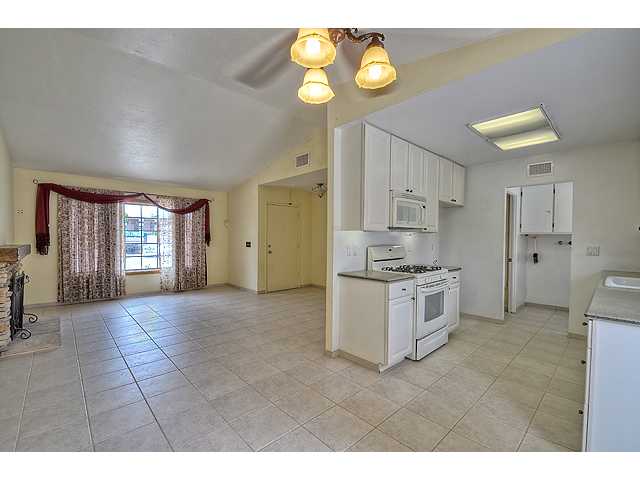 13351 Racquet Ct, Poway, CA 92064 photo 4