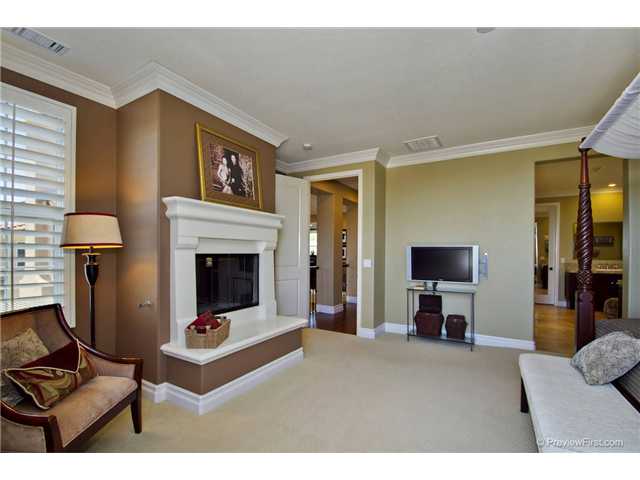 7587 Circulo Sequoia, Carlsbad, CA 92009 photo 13