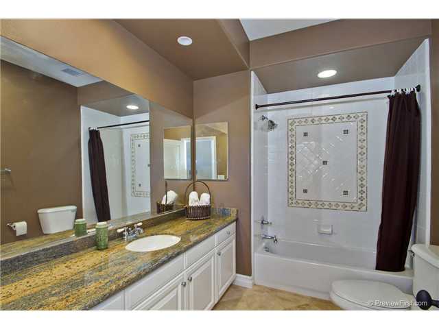 7587 Circulo Sequoia, Carlsbad, CA 92009 photo 20