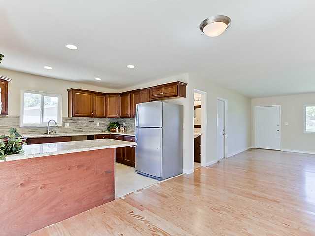 647 Kempton St, Spring Valley, CA 91977 photo 8