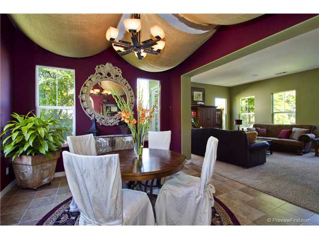 7482 Circulo Sequoia, Carlsbad, CA 92009 photo 8