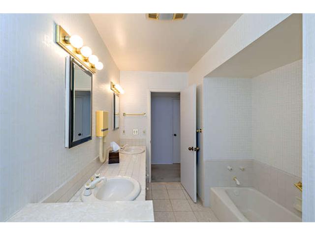 6210 Lambda Dr, San Diego, CA 92120 photo 17
