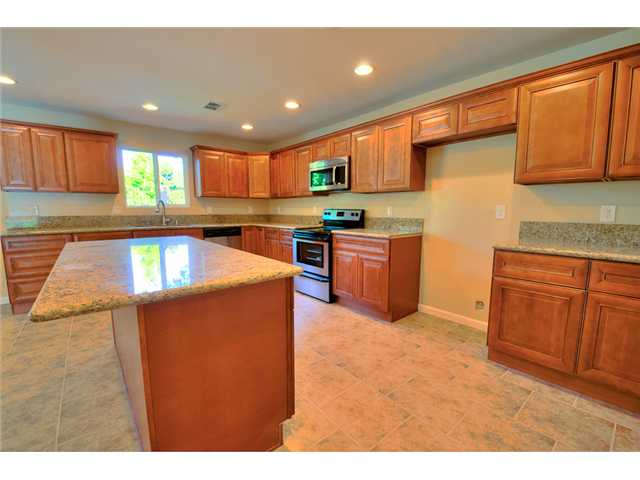 3174 Fair Oaks Dr, Spring Valley, CA 91978 photo 6