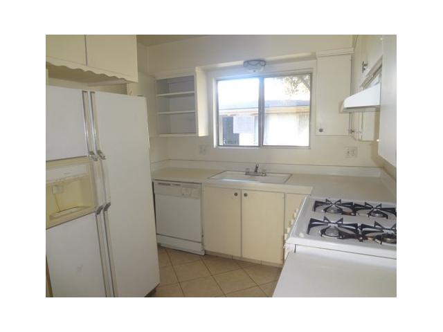 814 E Washington Ave #c, Escondido, CA 92025 photo 2