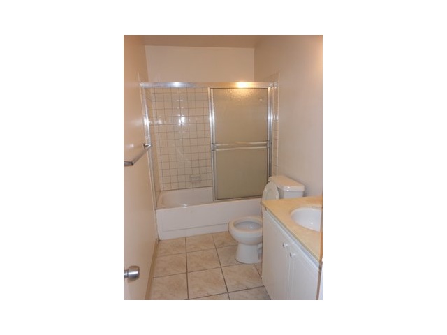 814 E Washington Ave #c, Escondido, CA 92025 photo 5