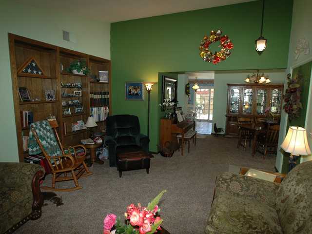 10543 Moorpark St, Spring Valley, CA 91978 photo 9