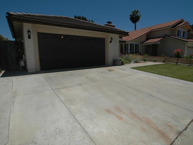 10543 Moorpark St, Spring Valley, CA 91978 photo 2