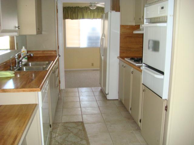 261 Starling Ln, Oceanside, CA 92057 photo 2