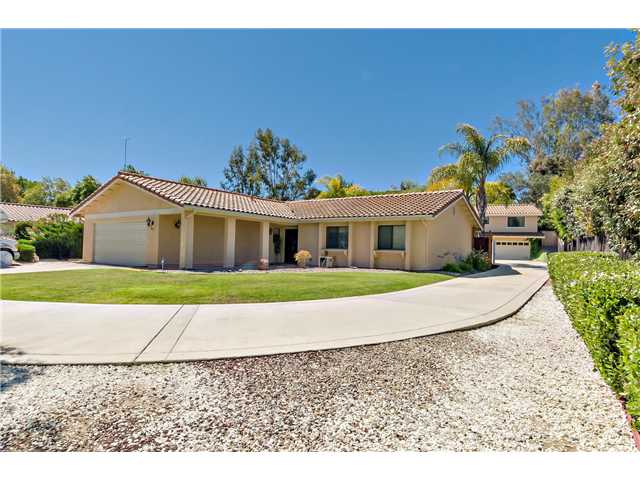 5805 Jeffries Ranch Rd, Oceanside, CA 92057 photo 2