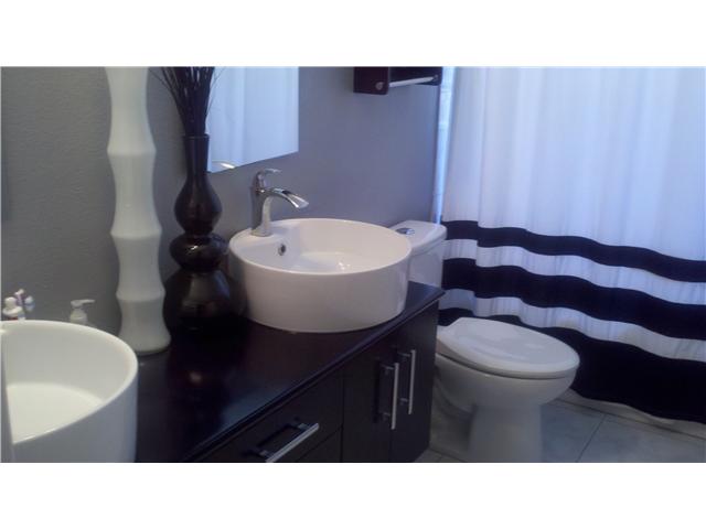 3219 Valley Glen Dr, Oceanside, CA 92056 photo 10