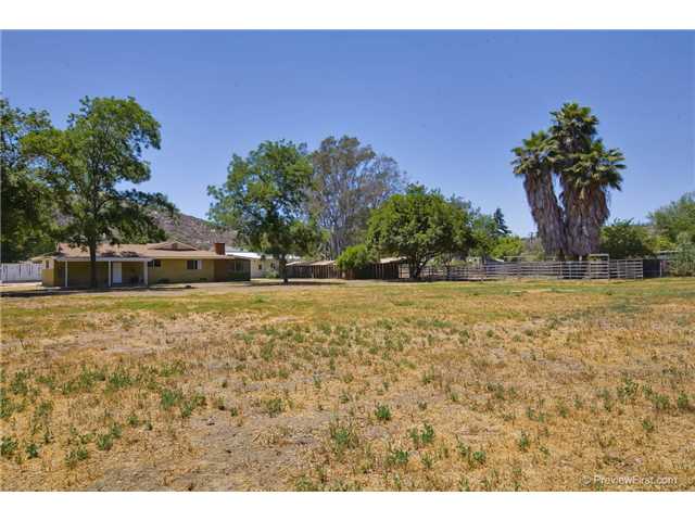 10345 Palm Row Dr, Lakeside, CA 92040 photo 4