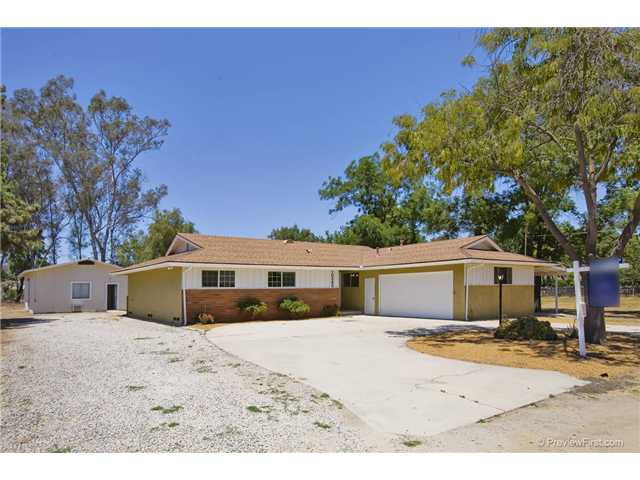 10345 Palm Row Dr, Lakeside, CA 92040 photo 2