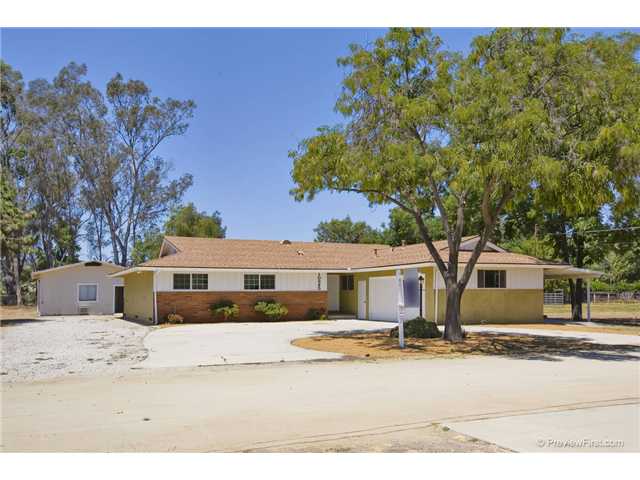 10345 Palm Row Dr, Lakeside, CA 92040 photo 1