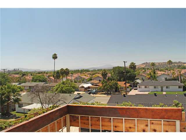 9547 Abbeywood Rd, Santee, CA 92071 photo 4