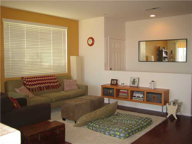 244 Aurora Ave, San Marcos, CA 92078 photo 2