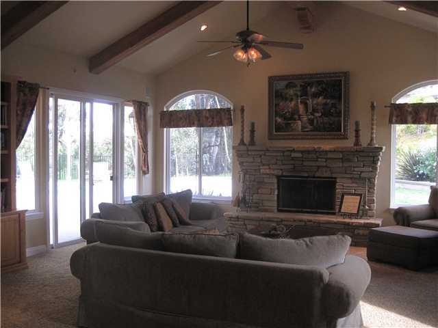 2595 Sweetgrass Ct, Bonsall, CA 92003 photo 3