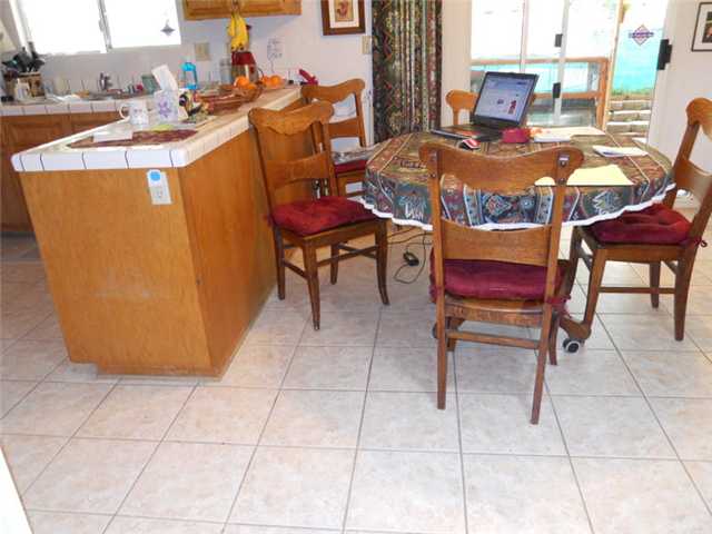 767 E Bobier Dr, Vista, CA 92084 photo 2