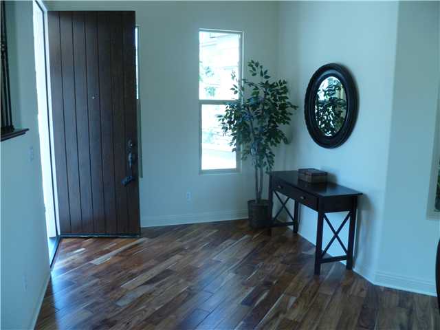 677 Calypso Pl, Encinitas, CA 92024 photo 3