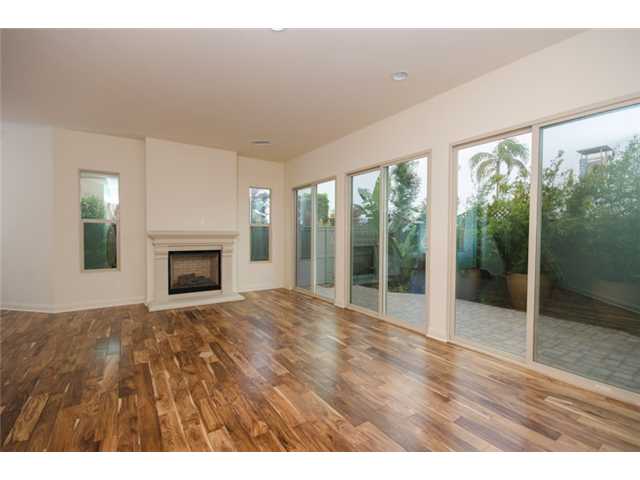 677 Calypso Pl, Encinitas, CA 92024 photo 4