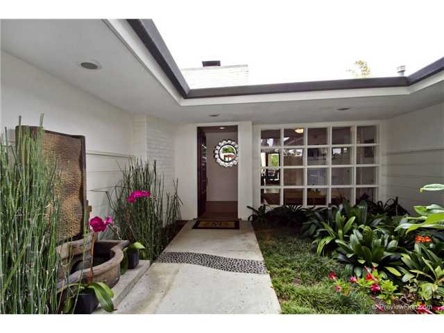 359 Mesa Way, La Jolla, CA 92037 photo 4